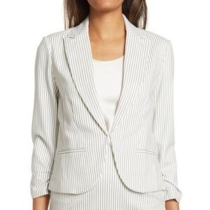 Amanda & Chelsea Blue Blazer with Tailored Silhouette
